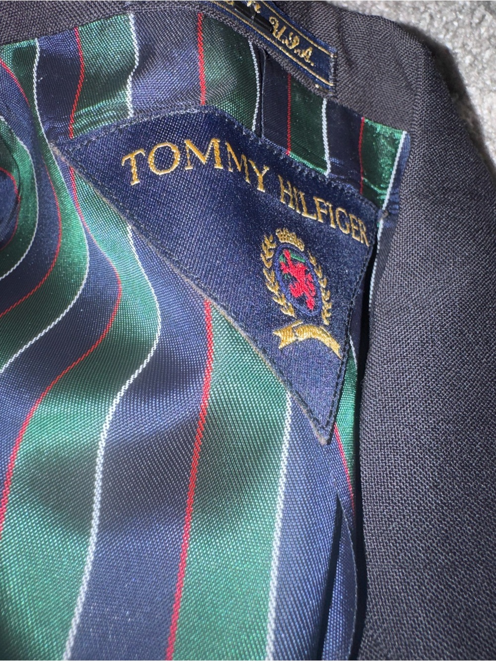 Tommy Hilfiger Navy Blazer with Green & Red Striped Lining 100 pure wool USA